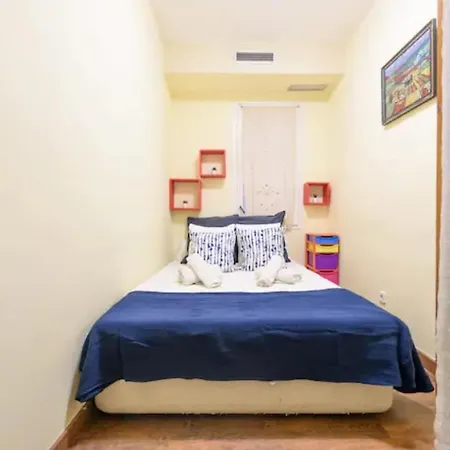 Appartamento Ramblas Spacious & Design 4br Flat With Balcony 15m Ramblas