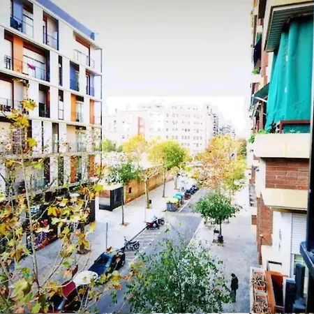 Appartamento Ramblas Spacious & Design 4br Flat With Balcony 15m Ramblas