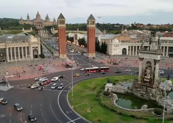 Ramblas Spacious & Design 4br Flat With Balcony 15m Ramblas *