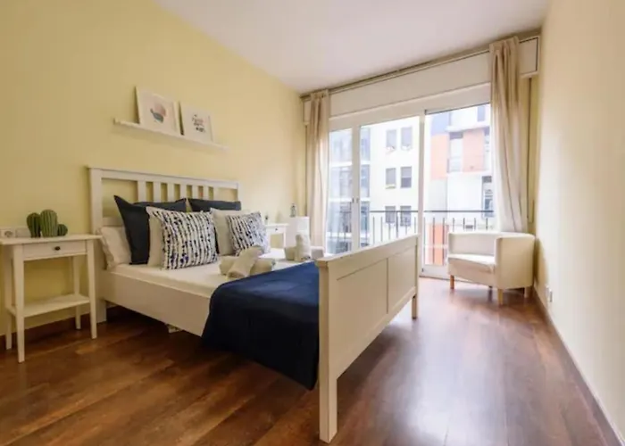 Ramblas Spacious & Design 4br Flat With Balcony 15m Ramblas Barcellona
